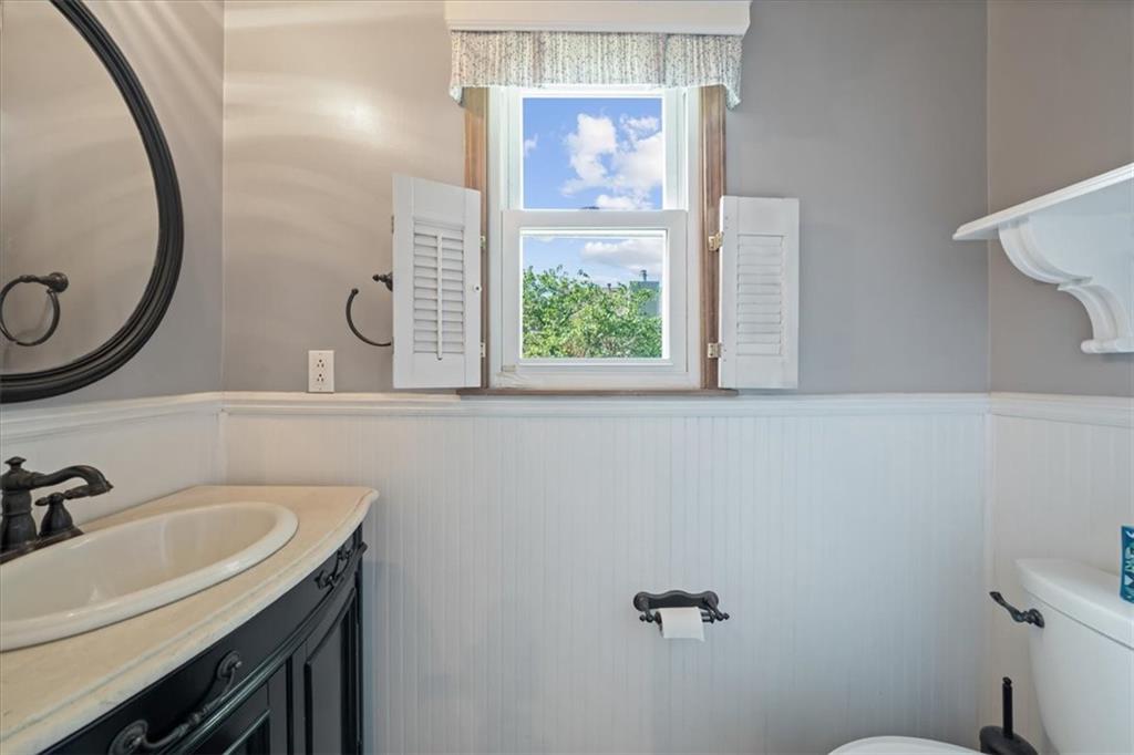 7801 N Revere Drive Property Photo 27
