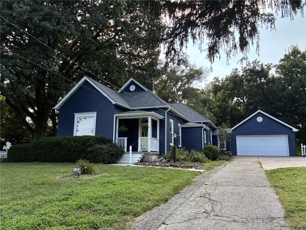 2304 Maple Avenue Property Photo 1