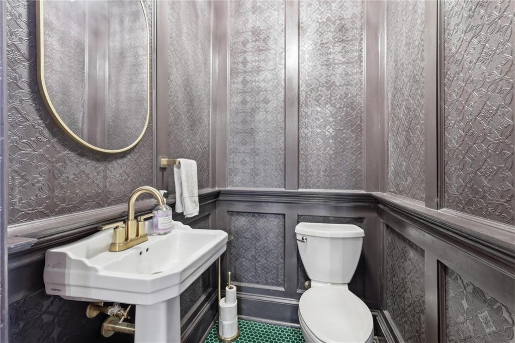 444 Gladstone Boulevard Property Photo 25