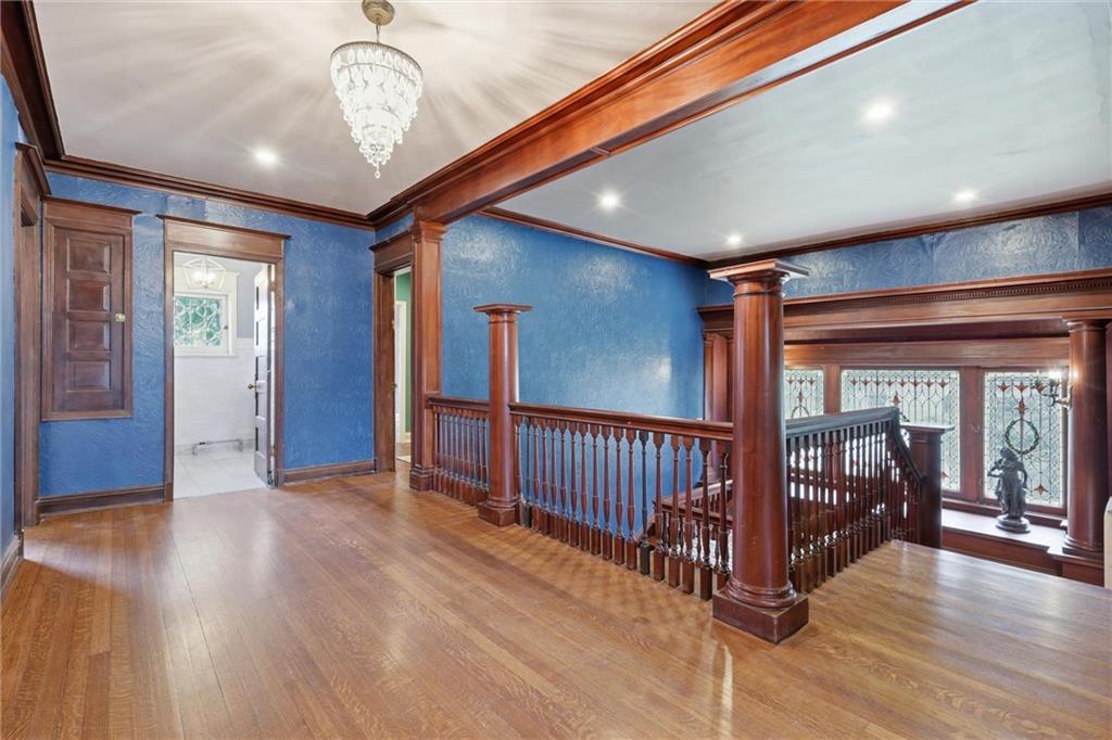 444 Gladstone Boulevard Property Photo 33