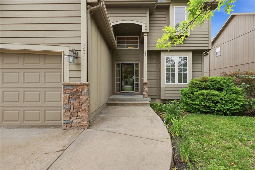 361 W Westhoff Place Property Photo 1