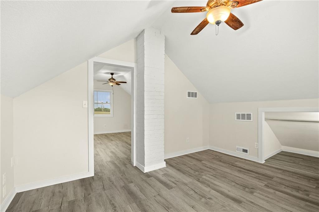 807 Se Grand Dd Highway Property Photo 18
