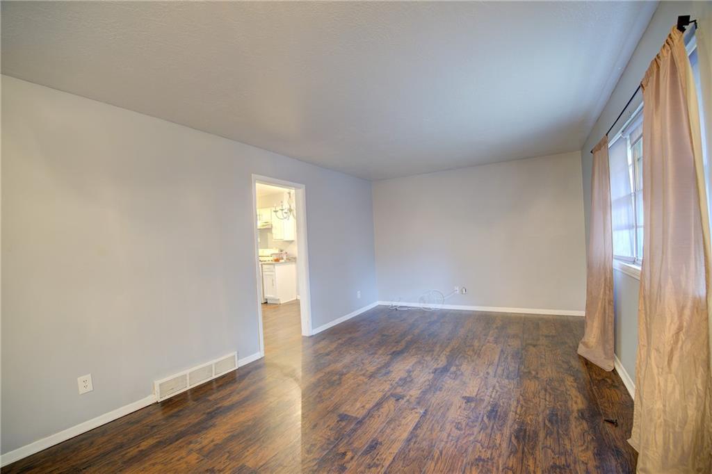 1836 E 78th Street Property Photo 5