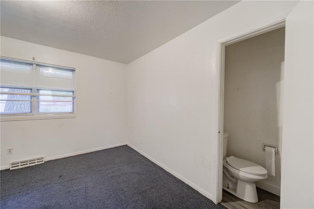 1836 E 78th Street Property Photo 11