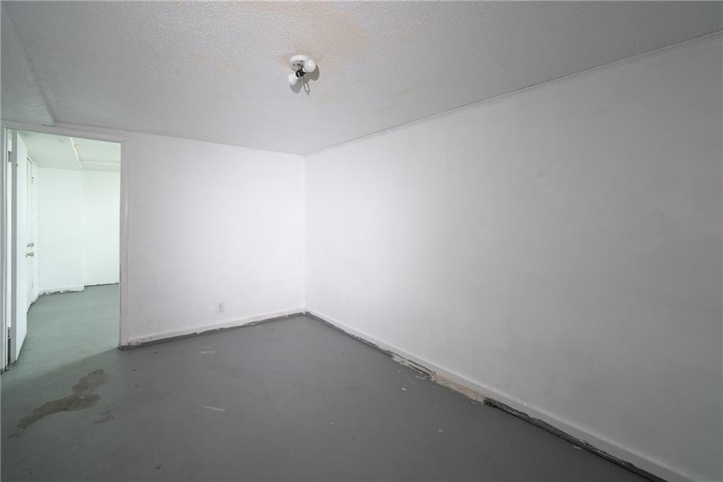 1836 E 78th Street Property Photo 16