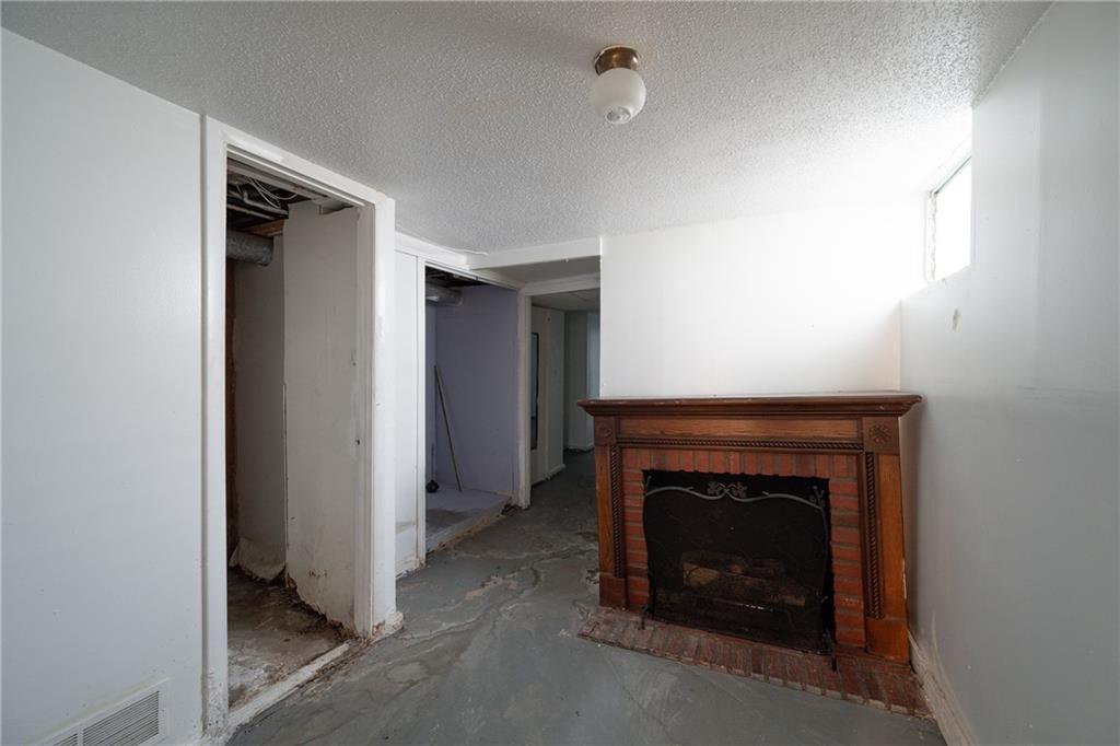 1836 E 78th Street Property Photo 20