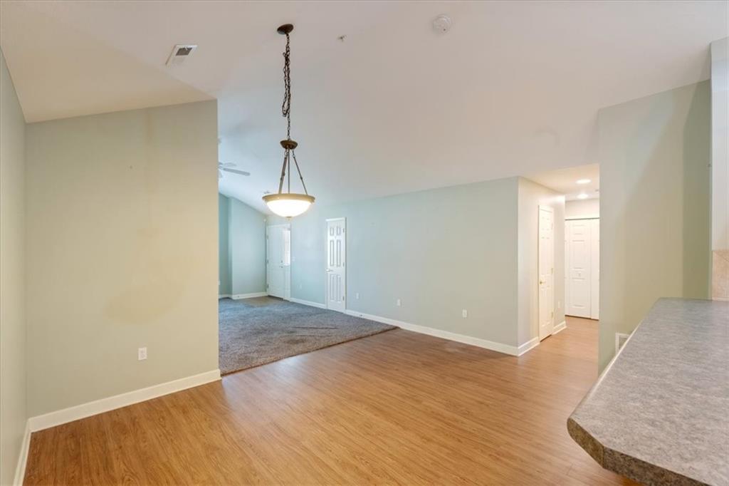 7213 Meadow View Street Property Photo 9