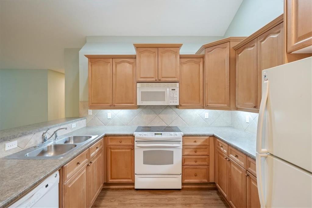7213 Meadow View Street Property Photo 10