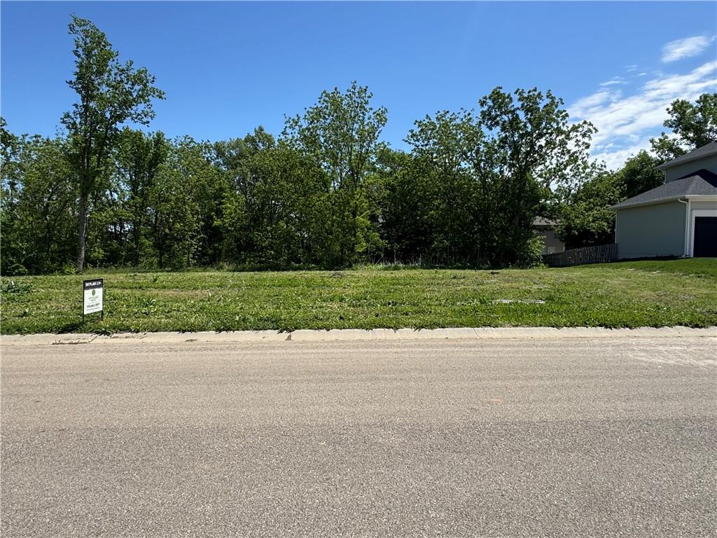 20755 Emerald Street Property Photo 37