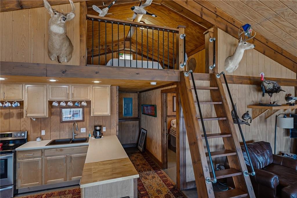 770 E 1300 Road Property Photo 19