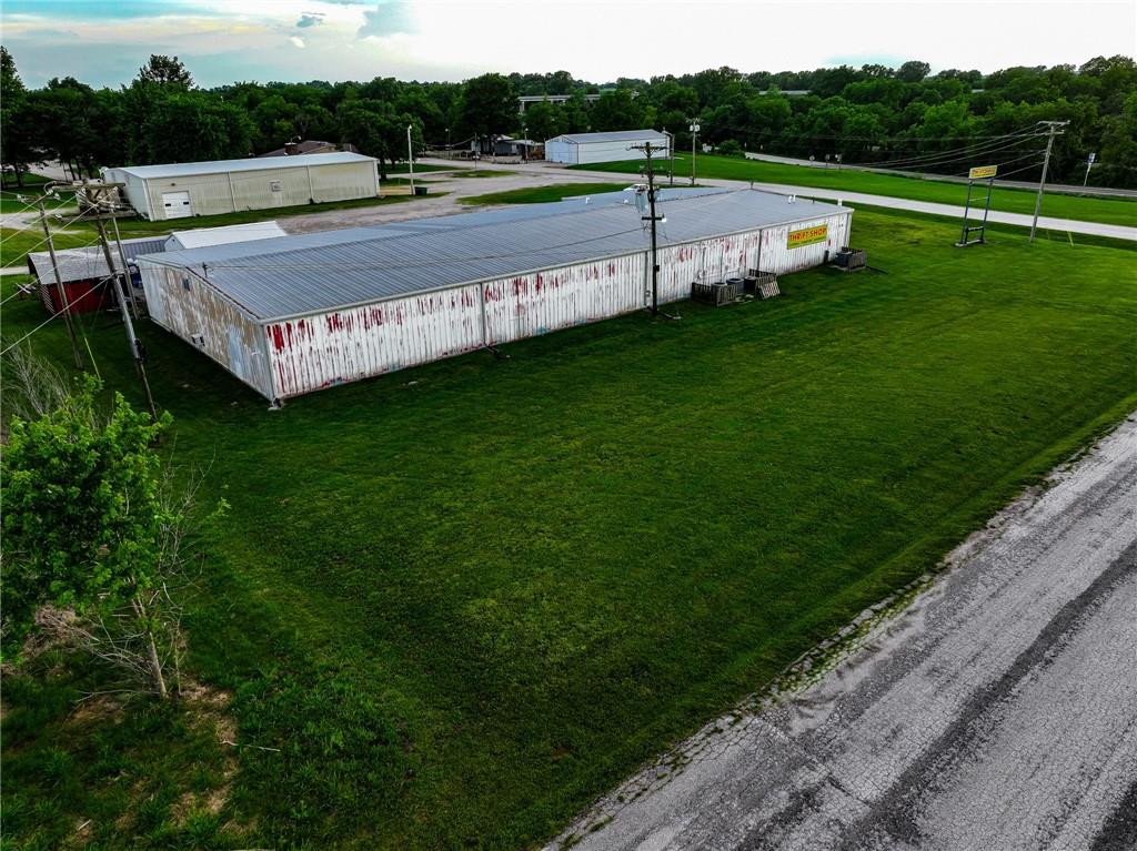 901 S Outer Road Property Photo 12