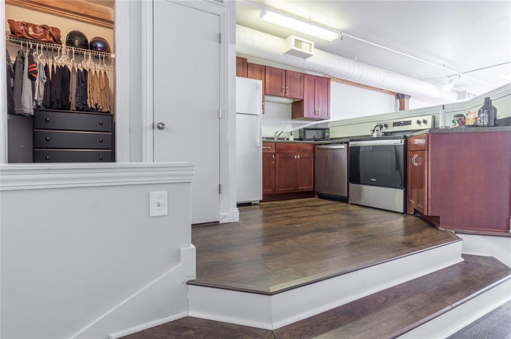 700 Broadway Boulevard Property Photo 14