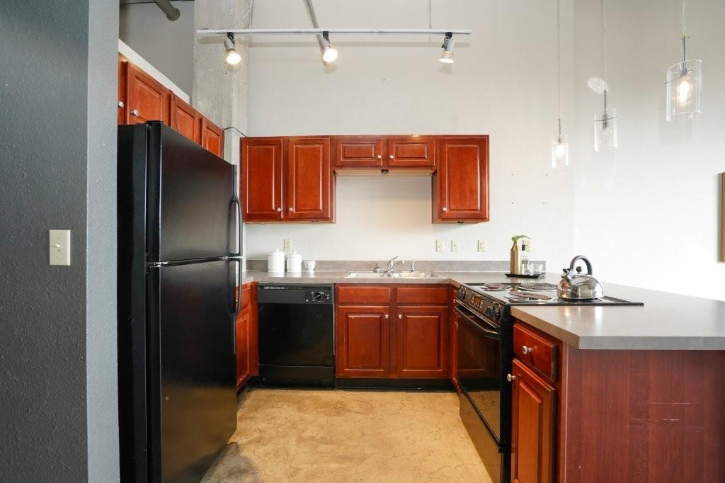 1535 Walnut Street Property Photo 5