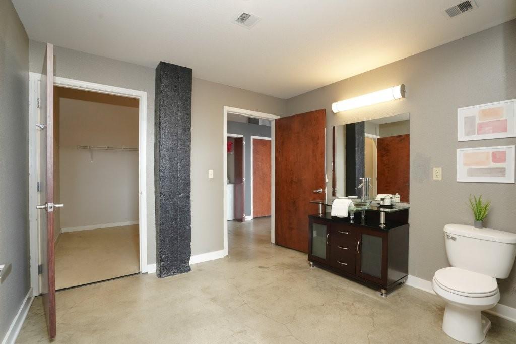 1535 Walnut Street Property Photo 12