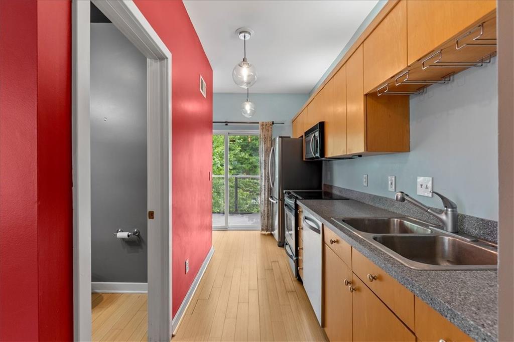 3983 Pennsylvania Avenue Property Photo 8