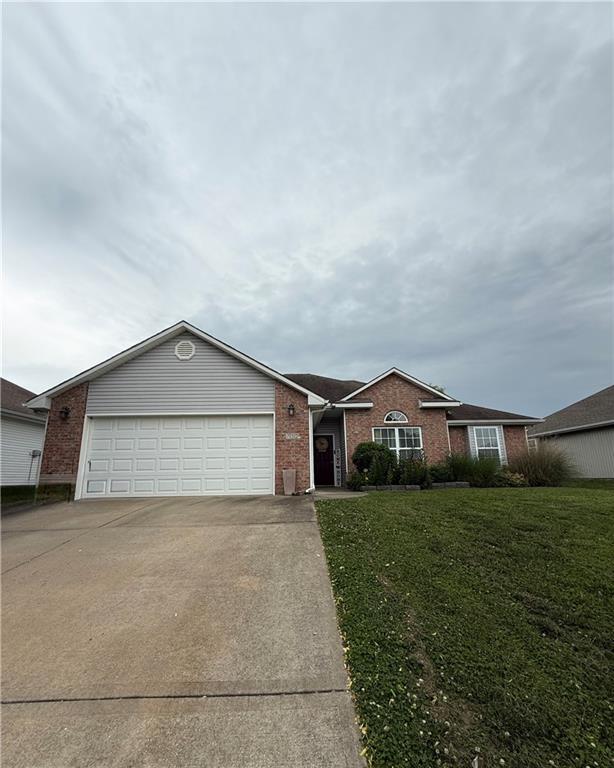 732 Iron Horse Drive Property Photo 1