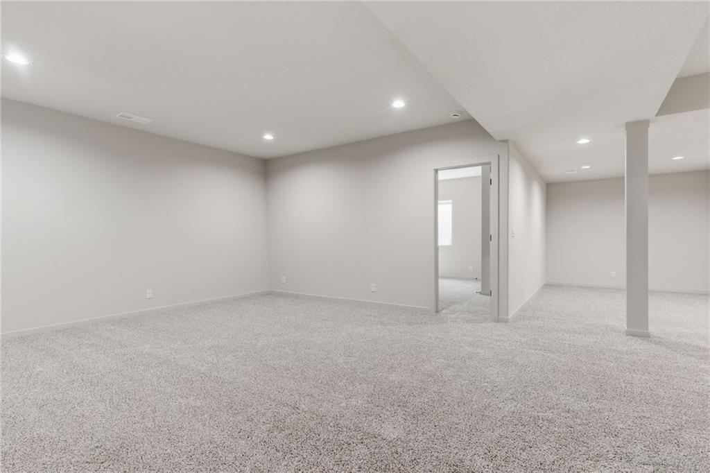12406 W 170th Terrace Property Photo 45