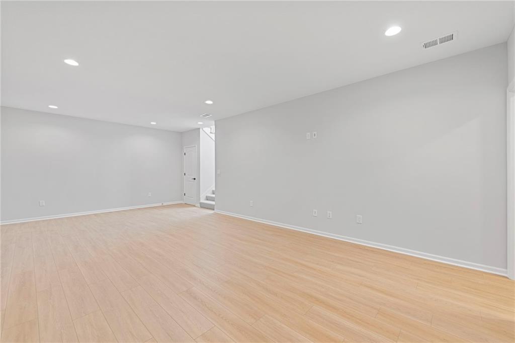14659 Merion Lane Property Photo 27