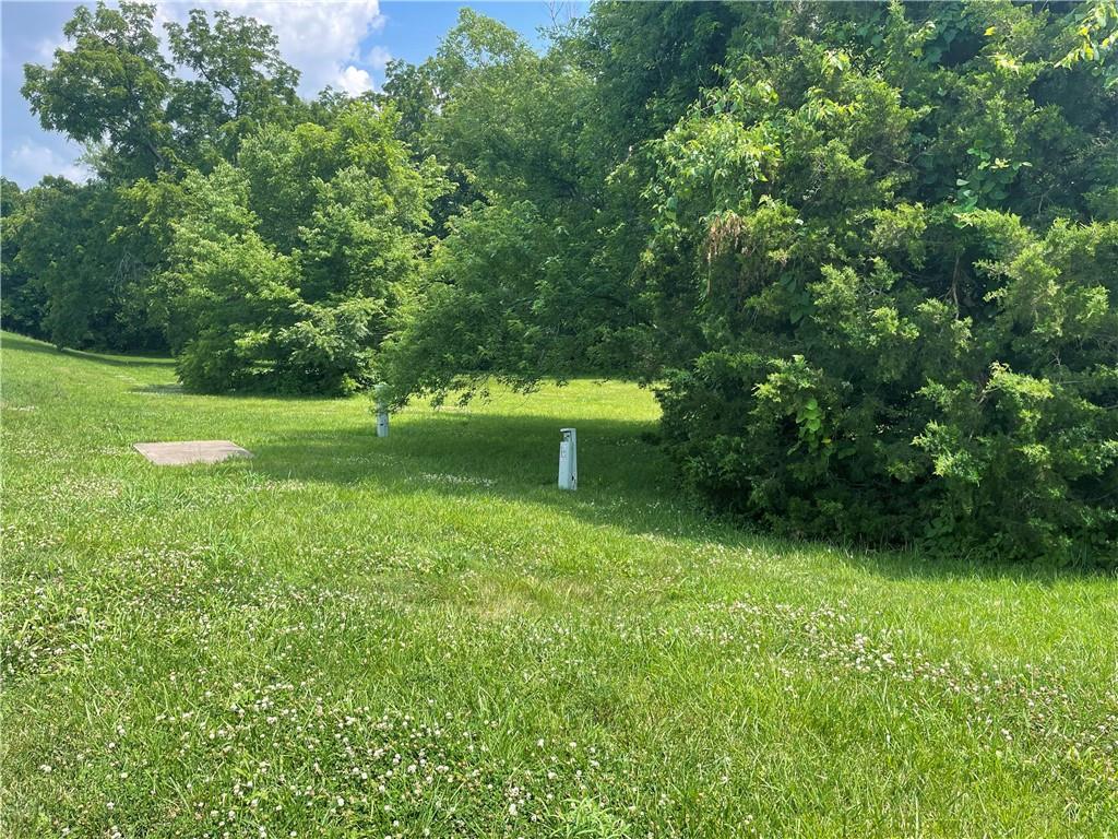 11763 Parallel Parkway Property Photo 6