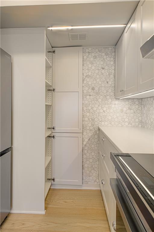 4550 Warwick Boulevard Property Photo 14