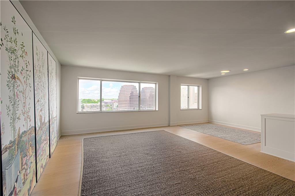 4550 Warwick Boulevard Property Photo 16