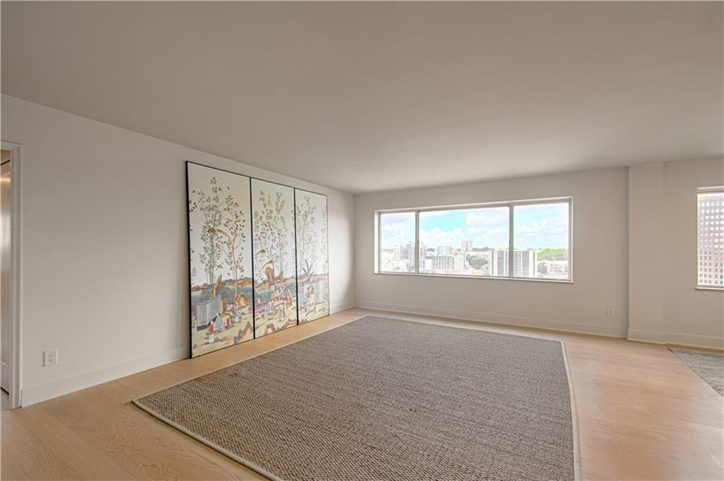 4550 Warwick Boulevard Property Photo 17