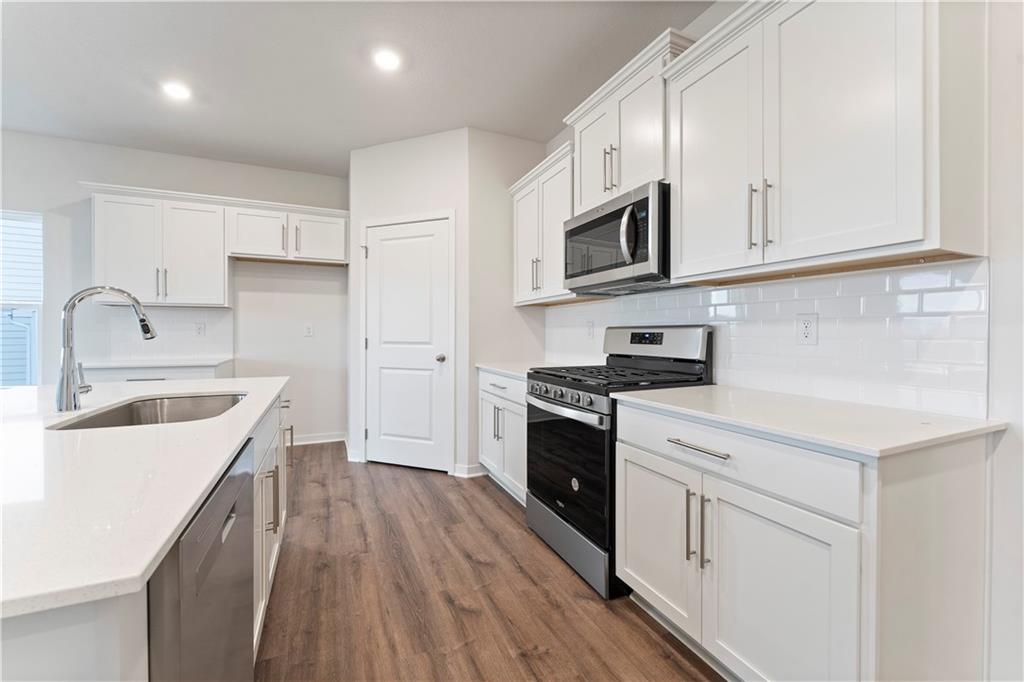 17812 Green Road Property Photo 12