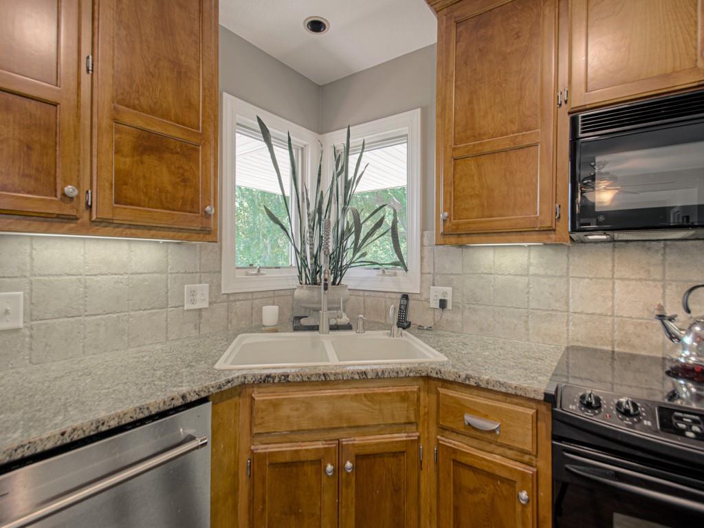 9785 Baker Road Property Photo 18