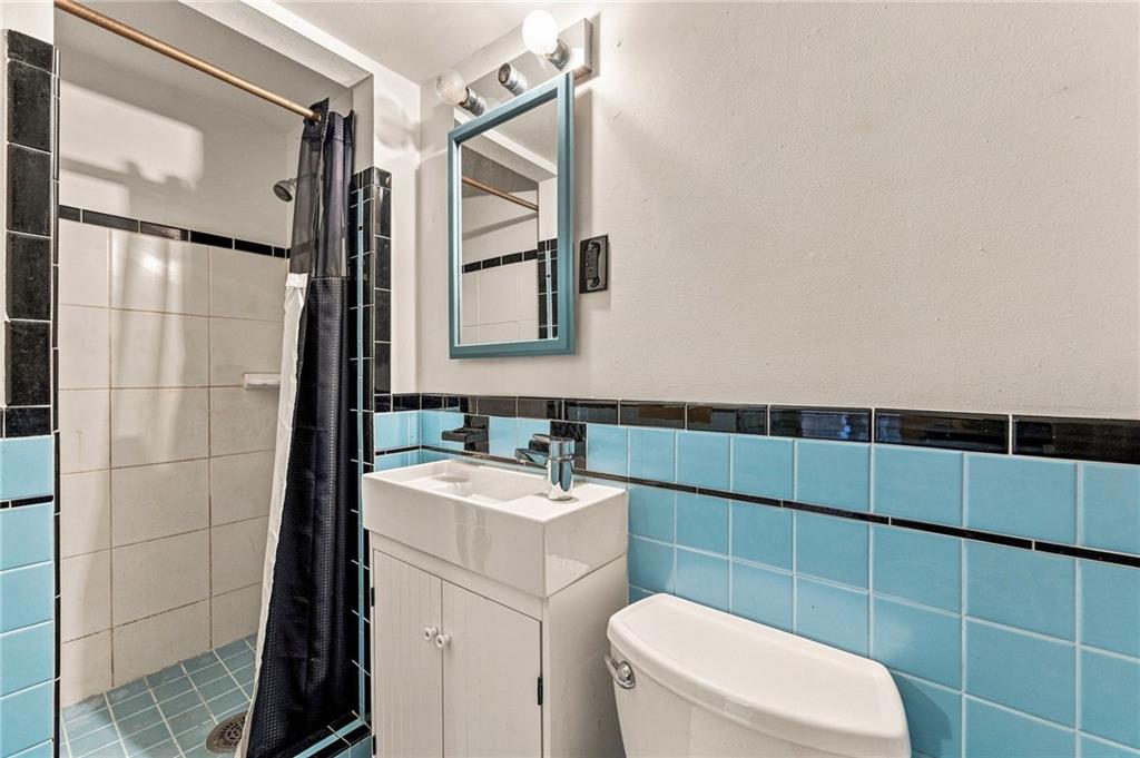 3706 N Grand Avenue Property Photo 33