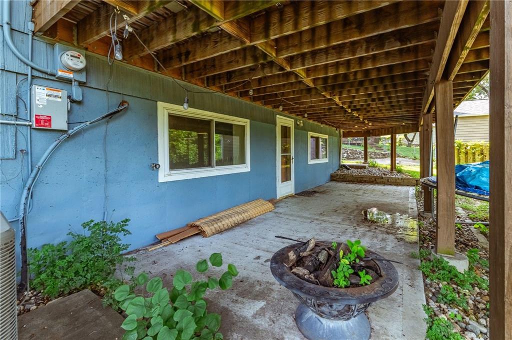 3706 N Grand Avenue Property Photo 37