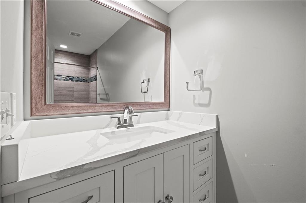 12343 Pinehurst Drive Property Photo 28
