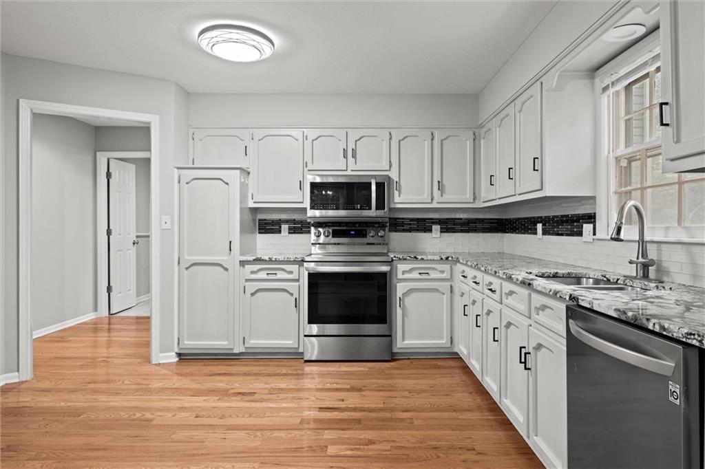 12343 Pinehurst Drive Property Photo 33