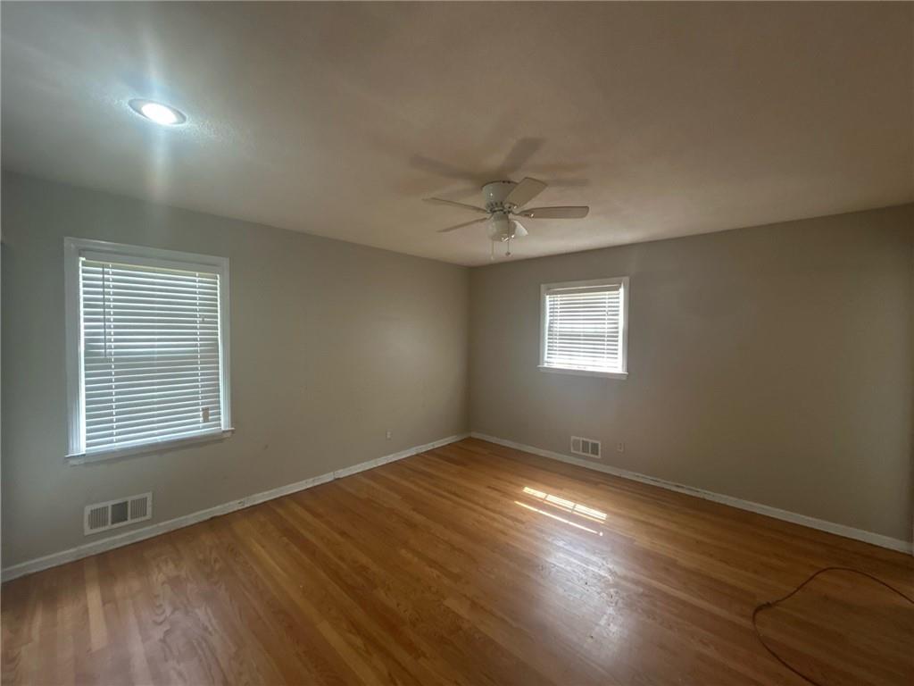 5117 S Delaware Avenue Property Photo 3