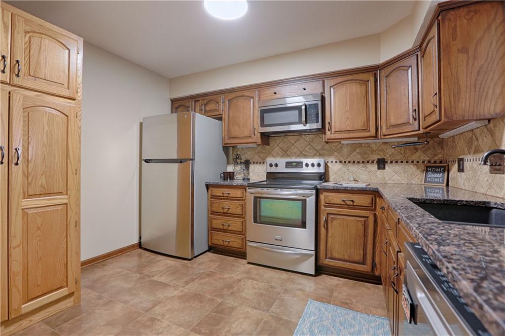 303 E Partridge Avenue Property Photo 3