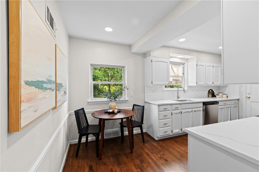 6728 Cherry Street Property Photo 11