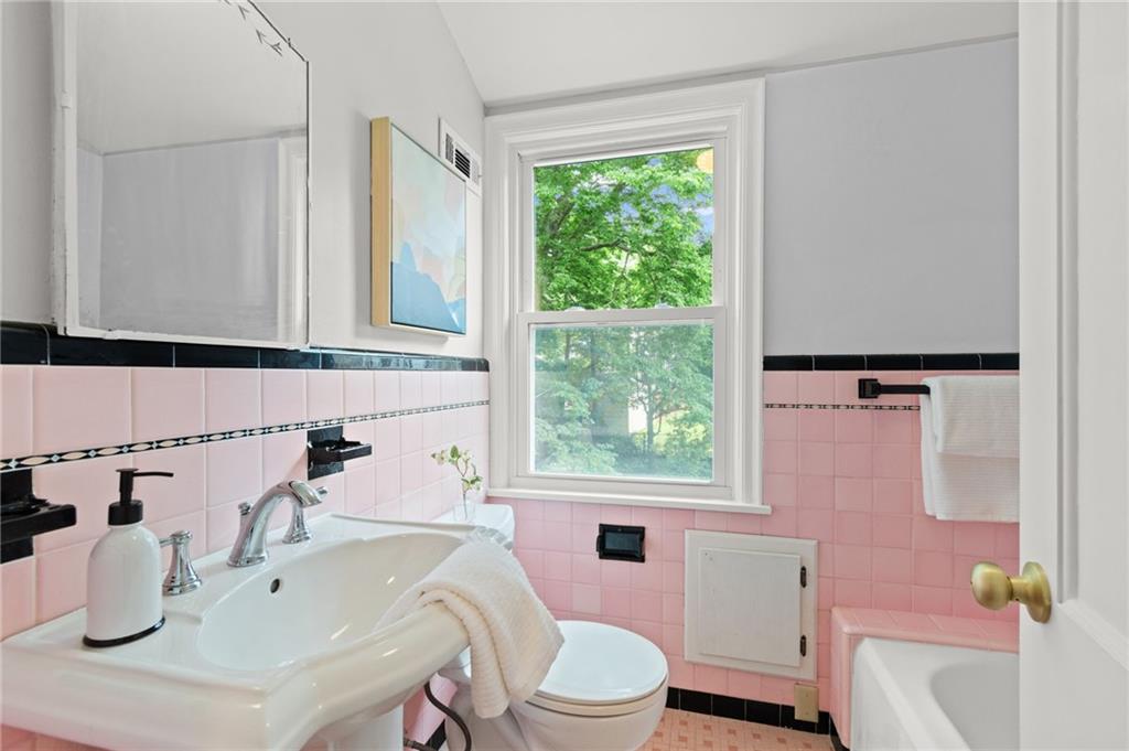 6728 Cherry Street Property Photo 23