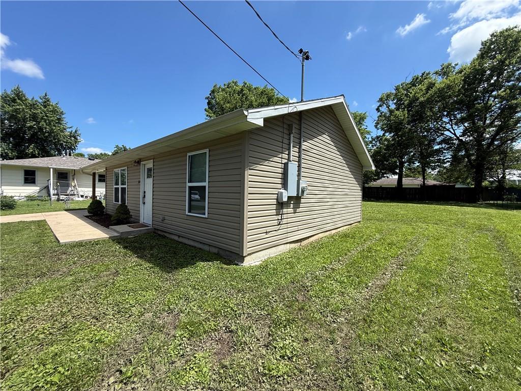 320 E Allison Street Property Photo 3