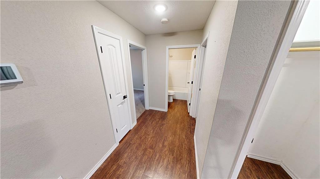 320 E Allison Street Property Photo 10
