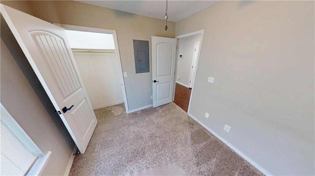 320 E Allison Street Property Photo 12
