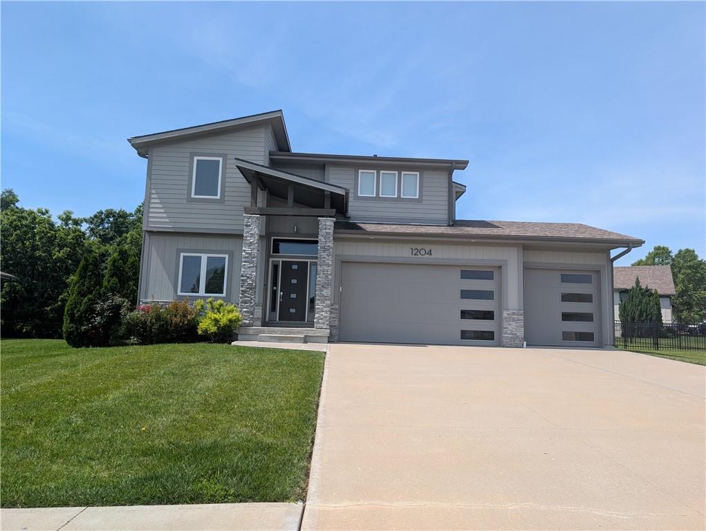 1204 Rich Boulevard Property Photo 1
