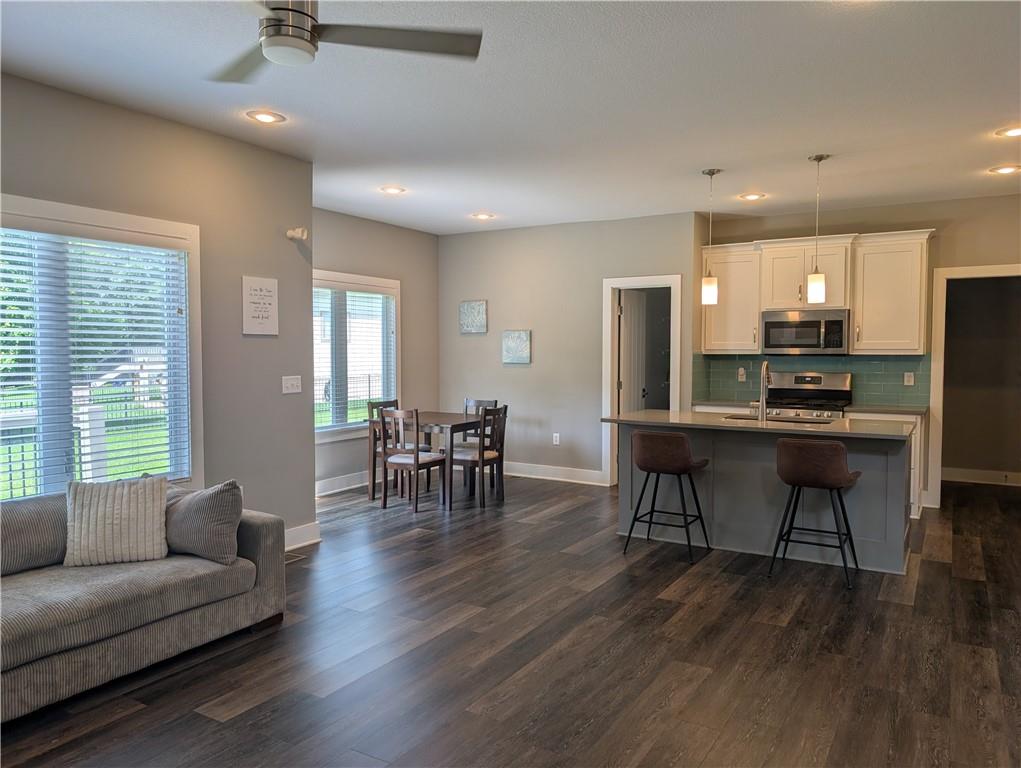 1204 Rich Boulevard Property Photo 5