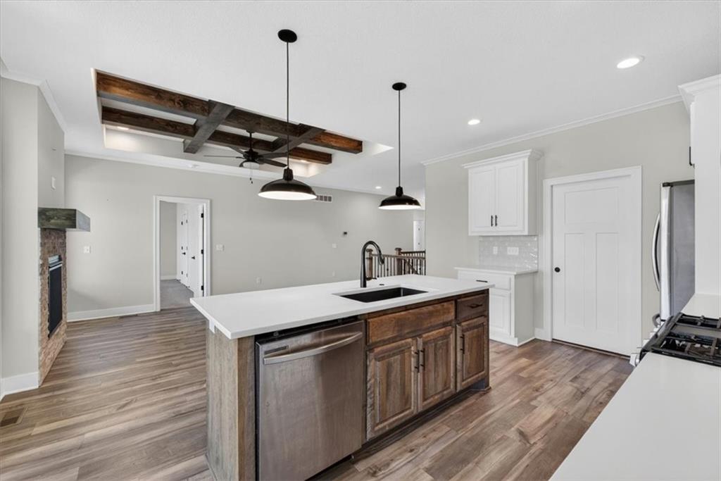 20858 W 190th Place Property Photo 14