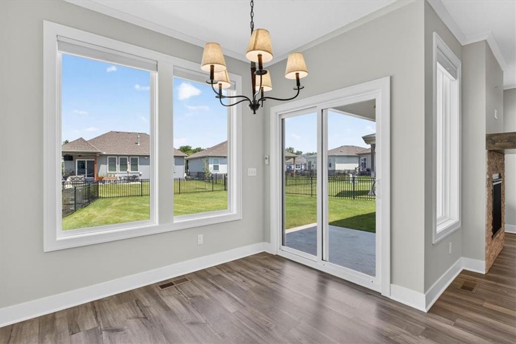 20858 W 190th Place Property Photo 18