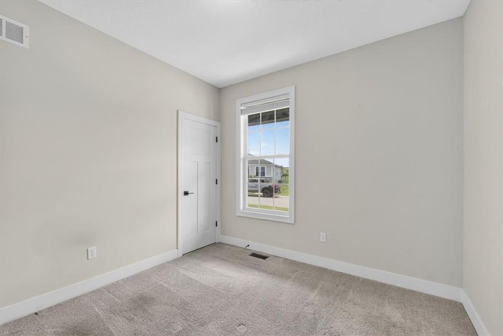 20858 W 190th Place Property Photo 34