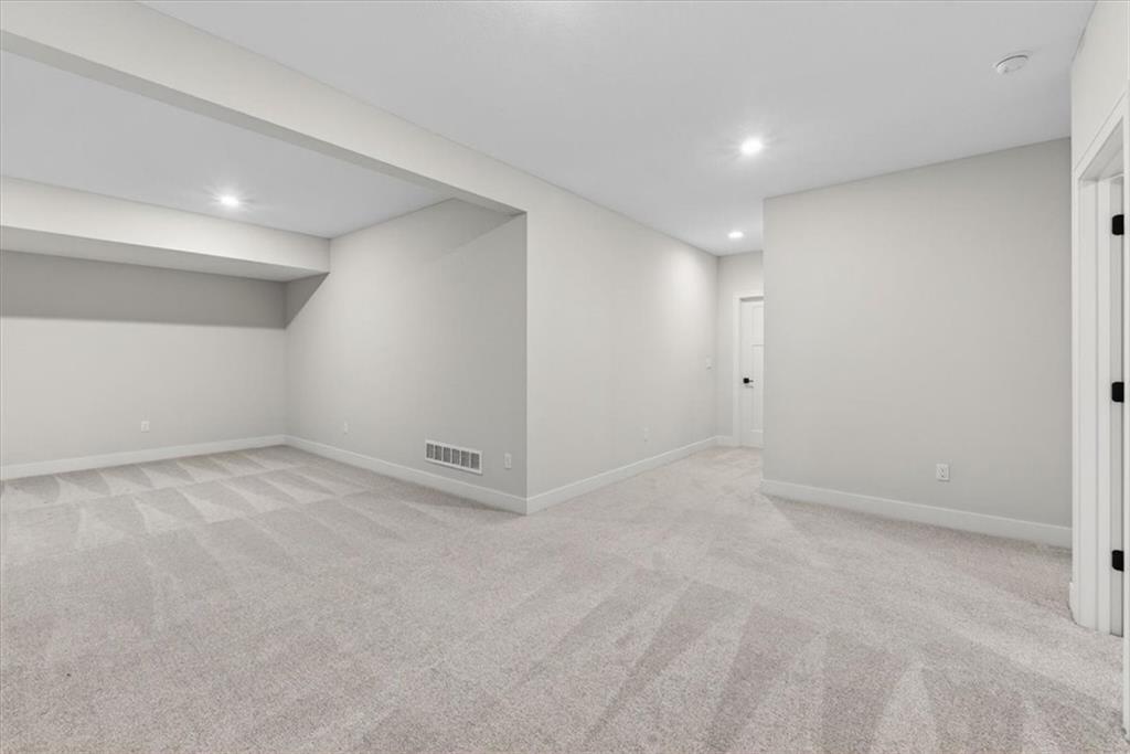 20858 W 190th Place Property Photo 38