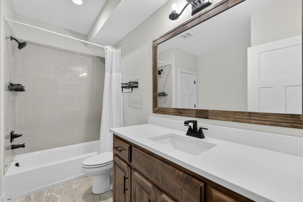 20858 W 190th Place Property Photo 44