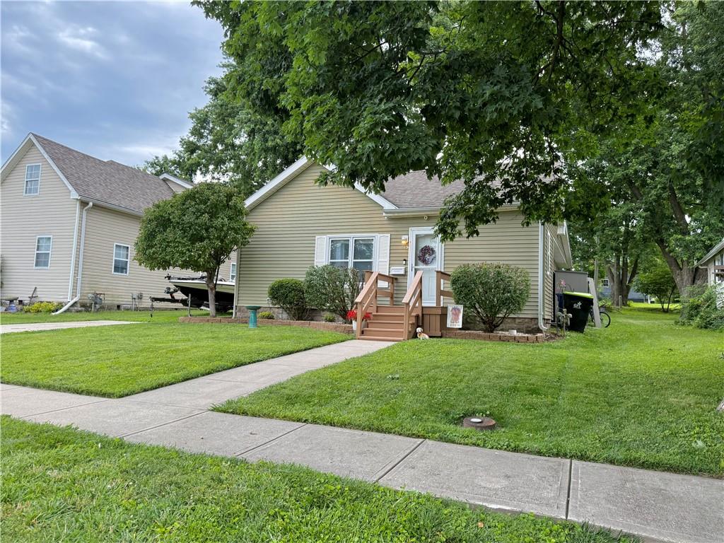 815 Meade Street Property Photo 2