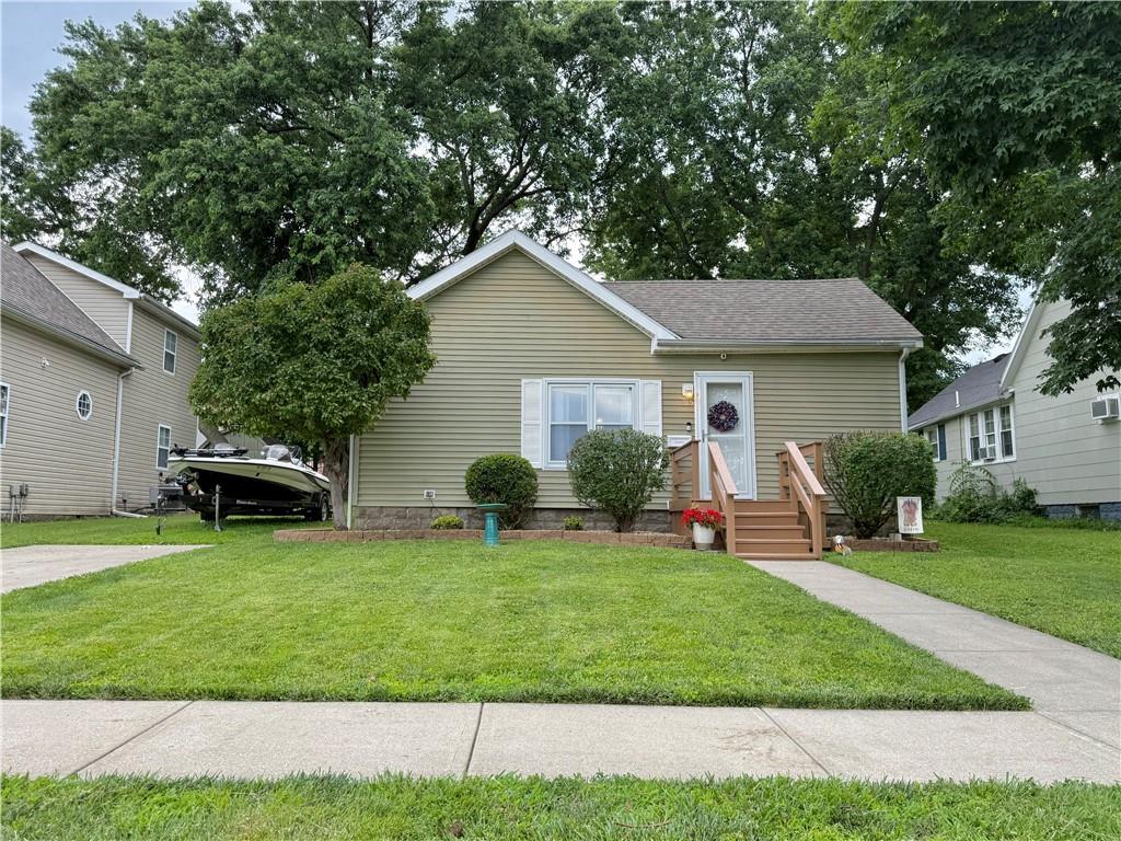 815 Meade Street Property Photo 3
