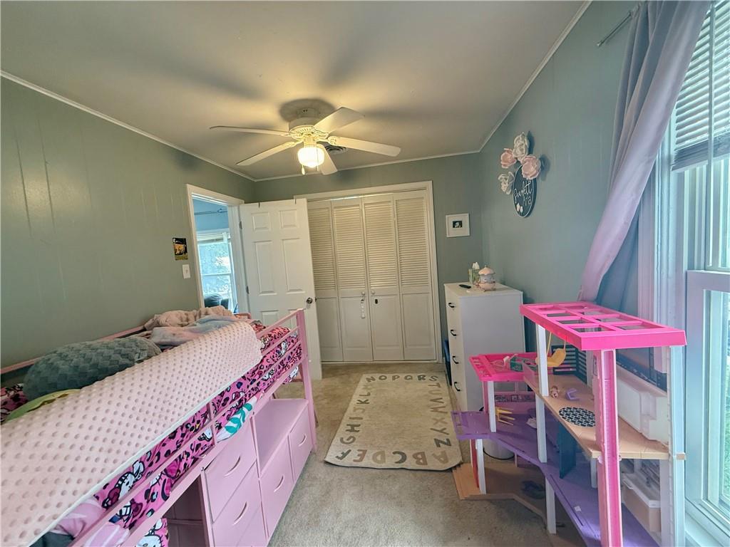 815 Meade Street Property Photo 8