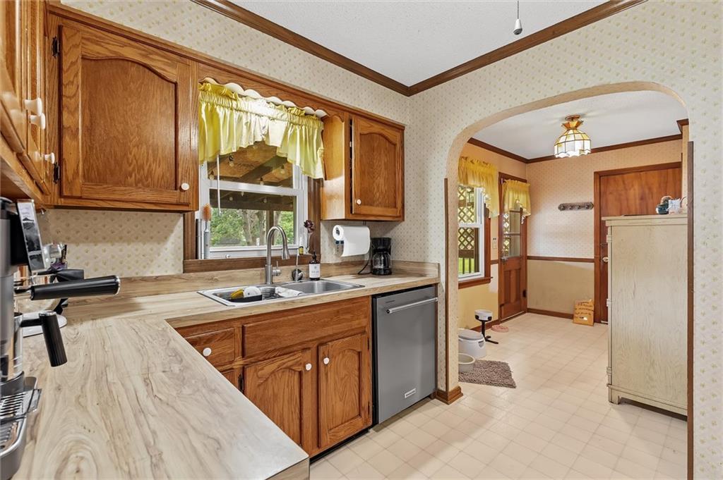 111 Northview Drive Property Photo 7